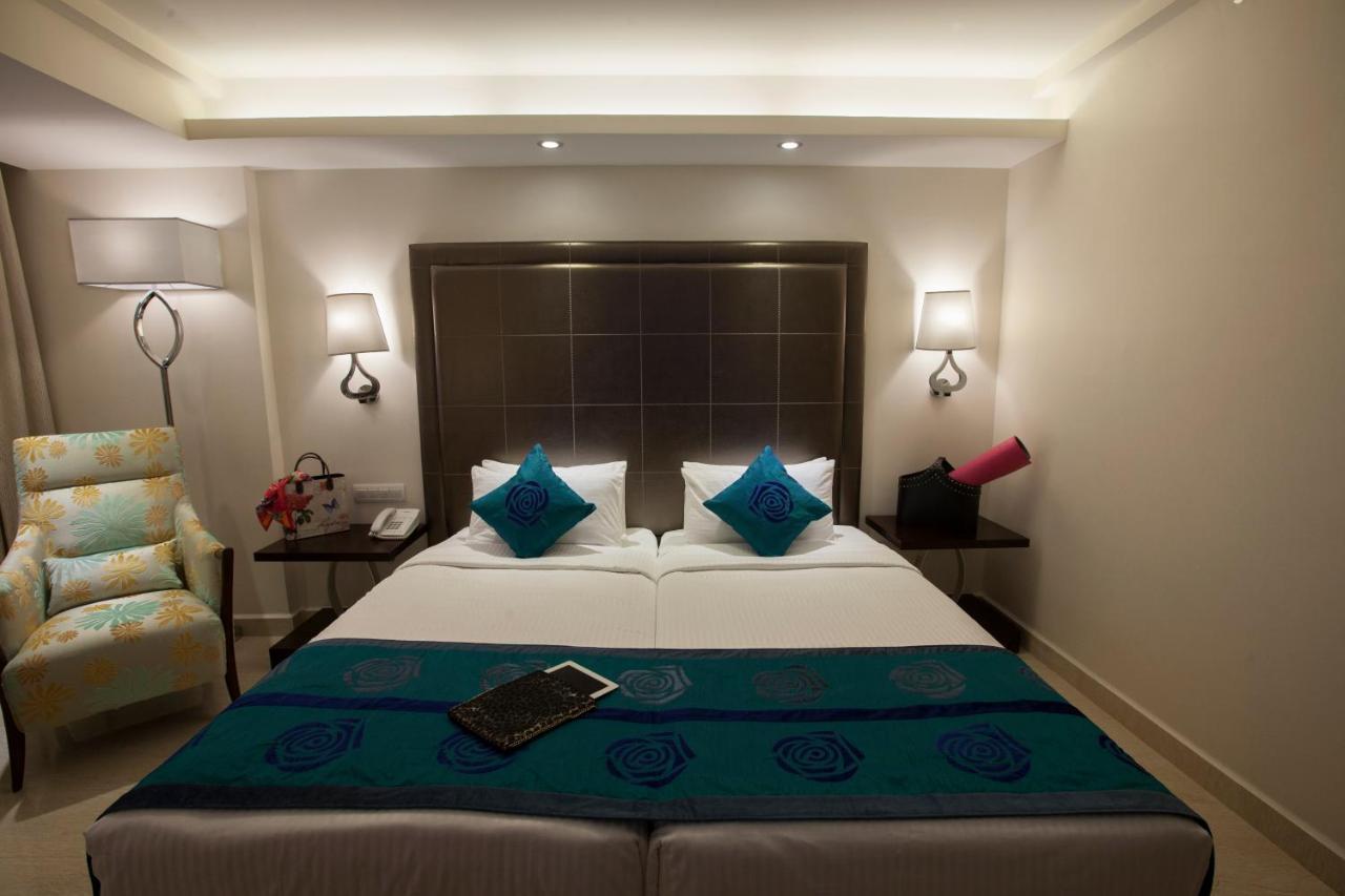 Savera Hotel Chennai Esterno foto