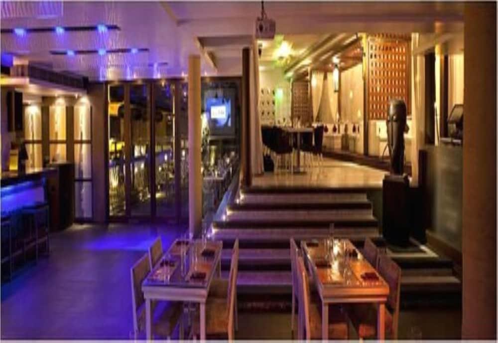 Savera Hotel Chennai Esterno foto