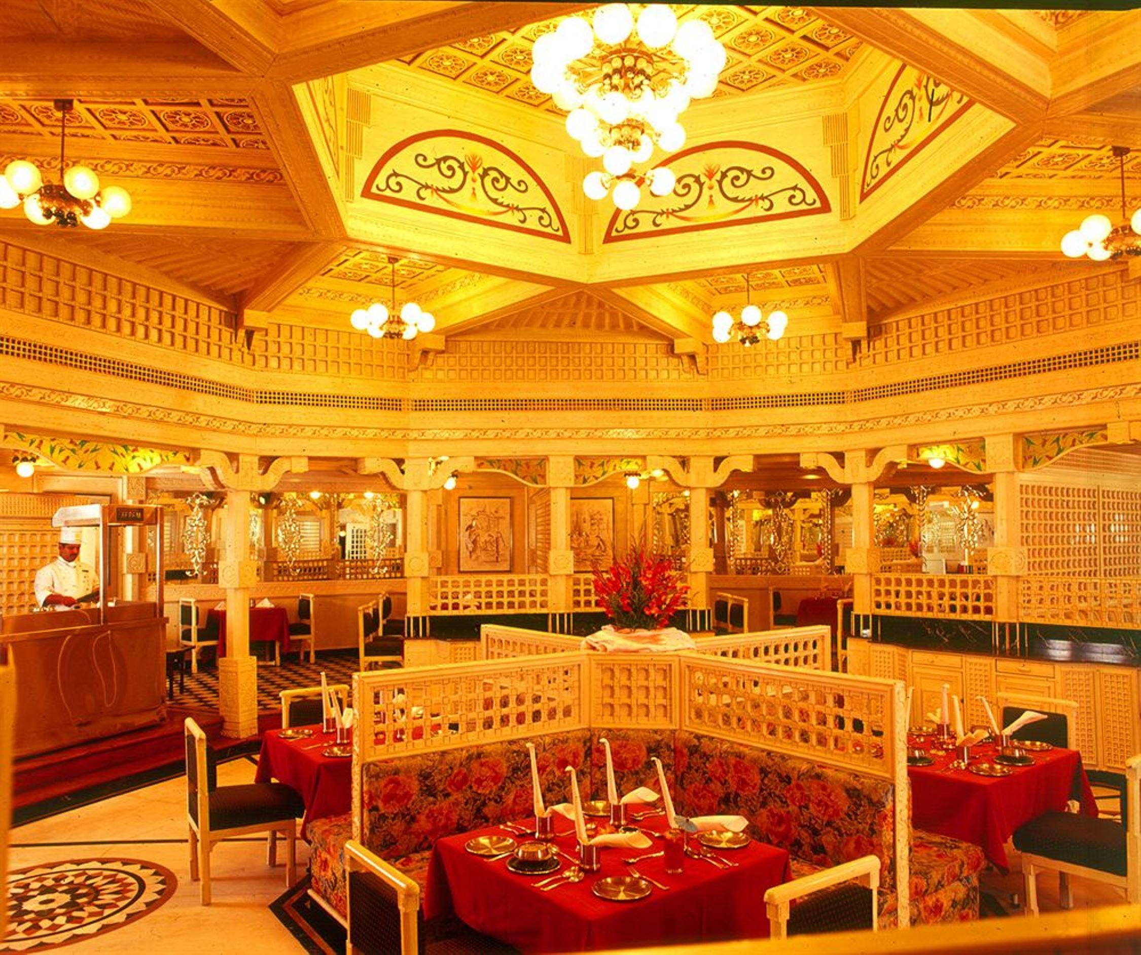 Savera Hotel Chennai Ristorante foto