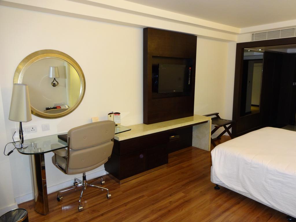Savera Hotel Chennai Camera foto