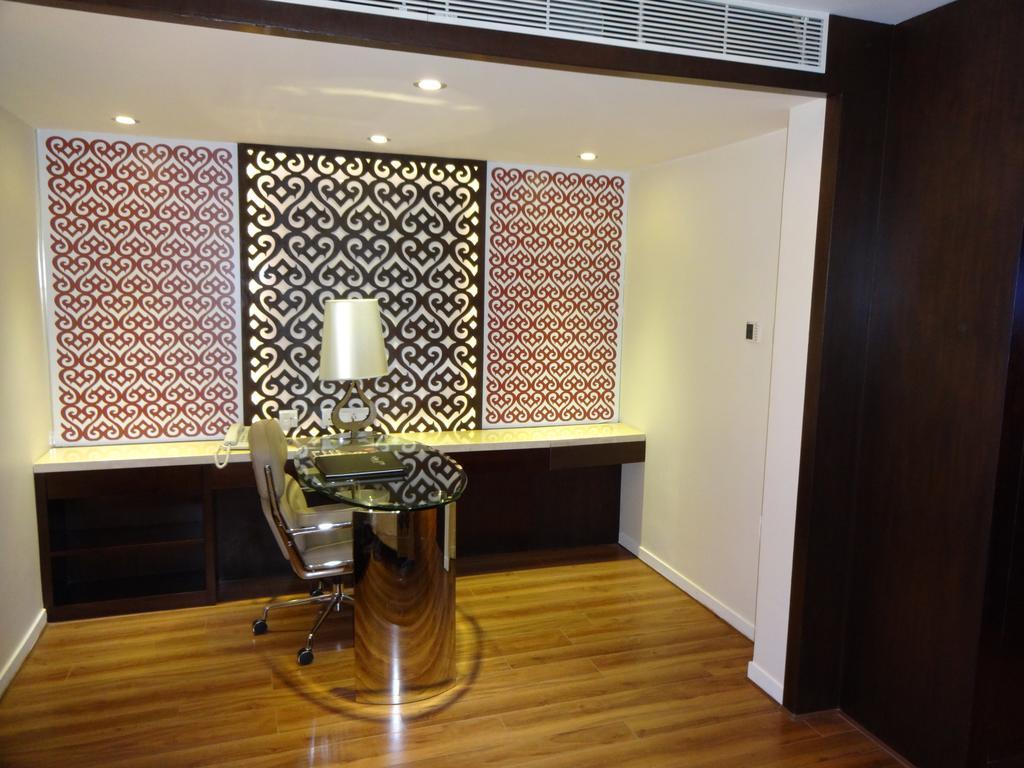 Savera Hotel Chennai Esterno foto
